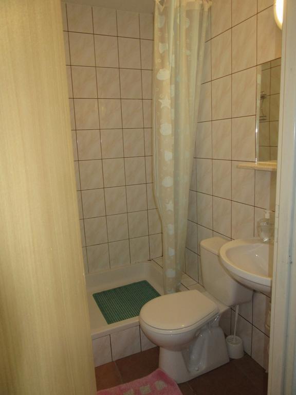 Gospodarstwo Agroturystyczno-Edukacyjne Gratka Celiny  Exterior foto